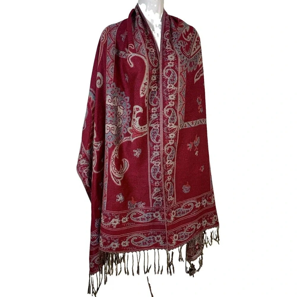 Forever 21 Maroon Paisley Pashmina Shawl Scarf Wrap Fringe Boho Burgundy